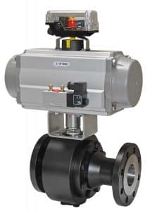 Automatisierter 2-teiliger Kugelhahn KSL 75 F mit pneumatischem AIR TORQUE Antrieb, Endschalterbox TCR und NAMUR-Magnetventil – einsatzbereit für industrielle Prozessautomatisierung