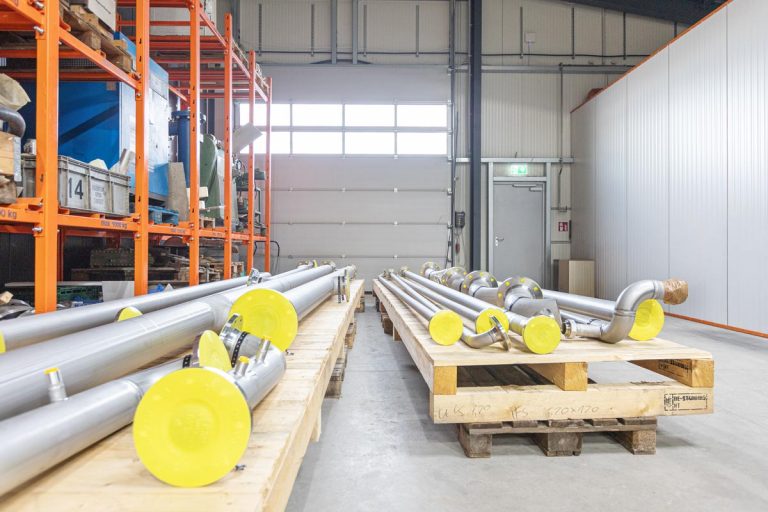 Armaturenfabrik Fertigung Produktion Rohrfertigung Rohre Edelstahl Flansche